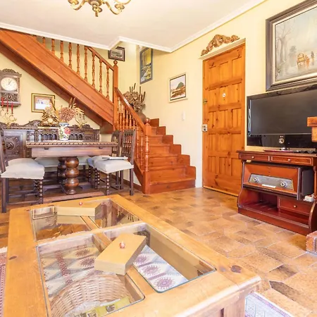 Dom wakacyjny Villa Escalante *